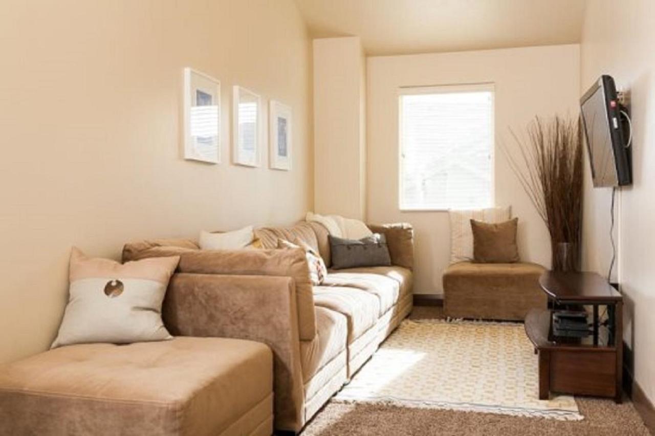 A Home Away - Stay And Play Washington Exterior foto